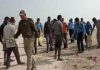 tourist help to cleaning staff in digha | newsfront.co