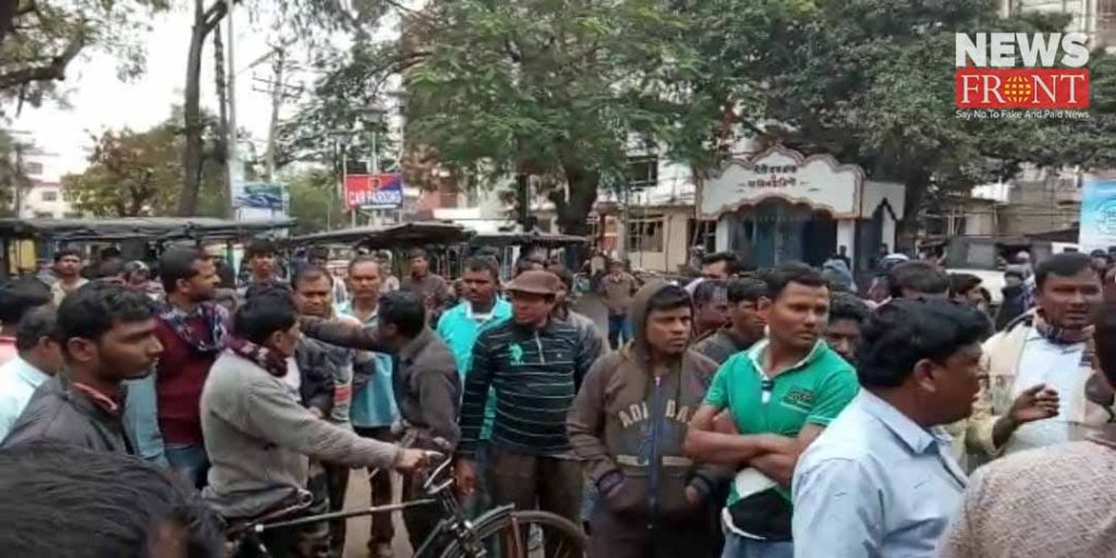 two van drivers conflict in digha | newsfront.co