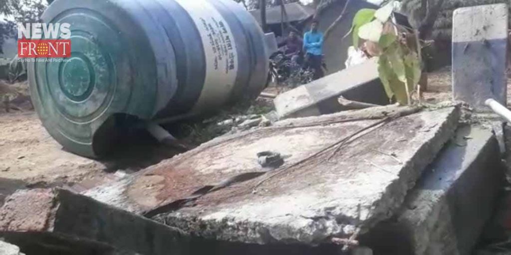 drinking water truck collapsed in chandrakona | newsfront.co