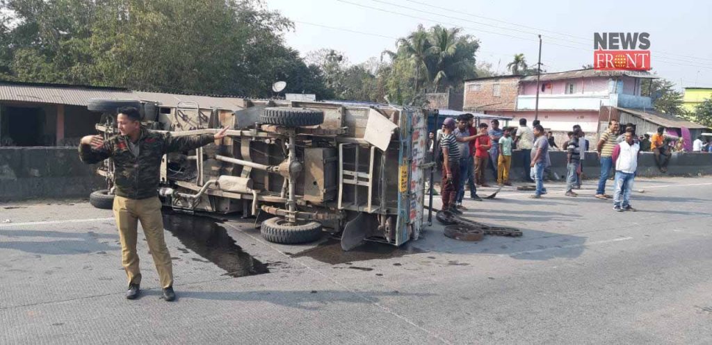 driver injured in road accident at bidhannagar | newsfront.co