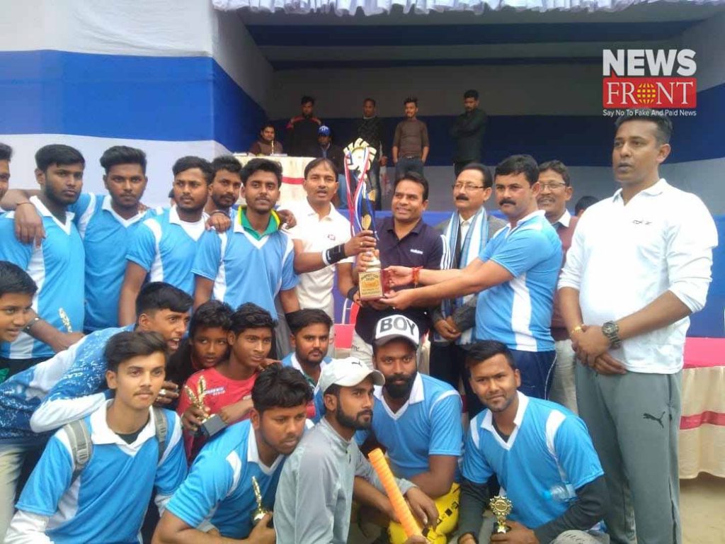 raiganj police ekadesh win in kaliganj cricket match | newsfront.co