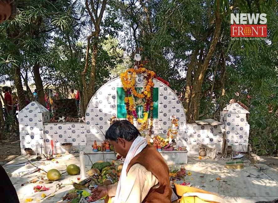 villagers celebrate buro puja in burdwan | newsfront.co