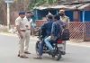 police officers start naka checking in kharagpur railway station | newsfront.co