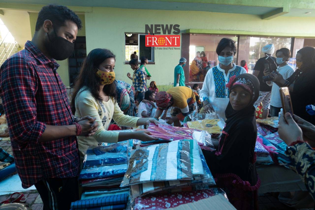 Clothes distribution | newsfront.co