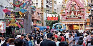 pujo crowd | newsfront.co