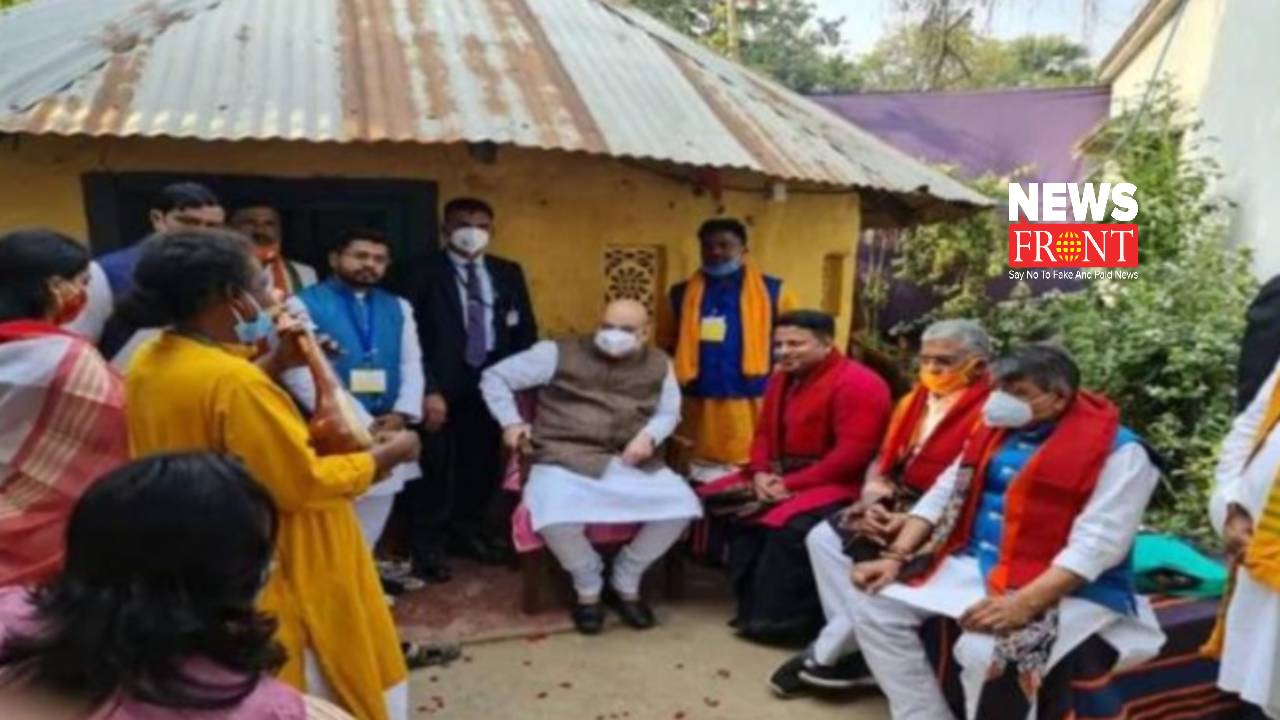 Amit Shah in Basudeb Das Baul's home | newsfront.co